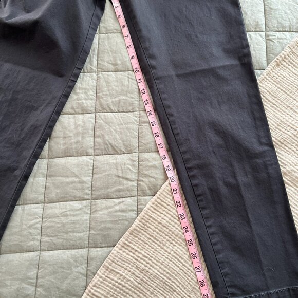 Banana Republic Slim Lived-In Chino - Men's 34x32 - Flint Gray - Picture 7 of 11